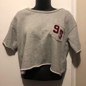 Crop sweater T-shirt